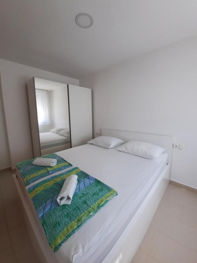 Apartmani Perla เนอุม ภายนอก รูปภาพ
